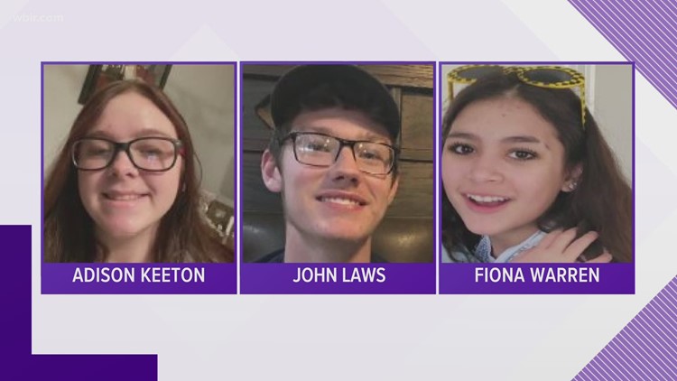 Groups search for missing teens