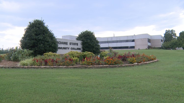 Roane State Community College removing face mask requirement for fully vaccinated individuals Roane State Community College removing face mask requirement for fully vaccinated individuals