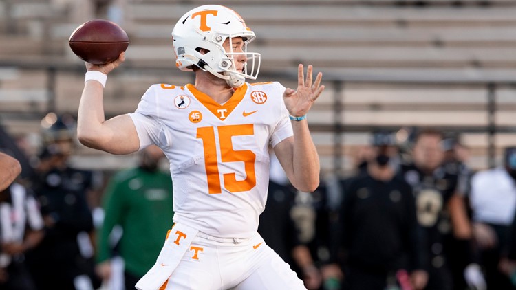 Tennessee quarterback Harrison Bailey enters the NCAA transfer portal