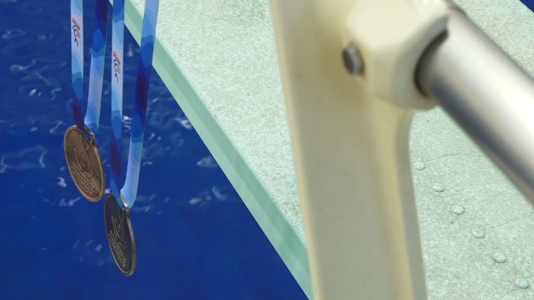 Knoxville native breaks state diving record at 15 years old