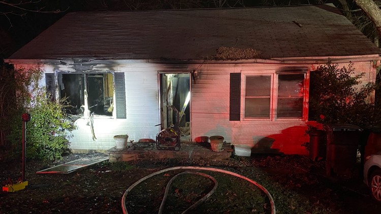 KFD: Nurse pulls neighbor from house fire in West Knoxville