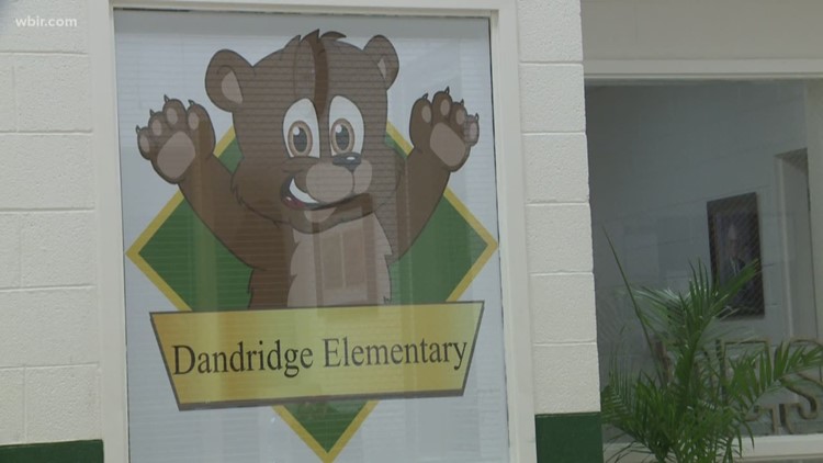 Dandridge Elementary students dismissed after fire in bathroom