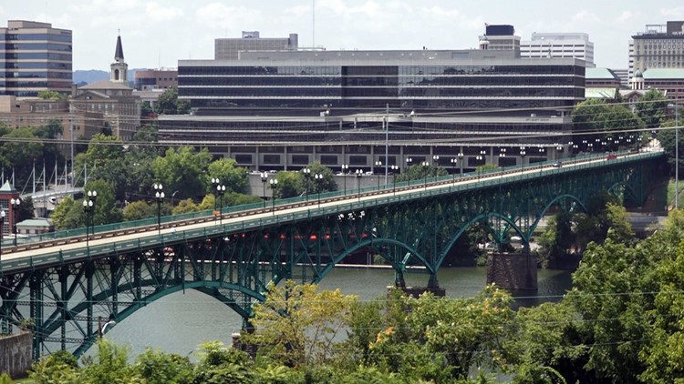 Single lane, sidewalk to close on Gay Street Bridge for annual inspection