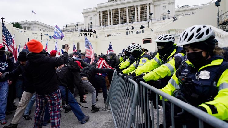 Kingsport man pleads guilty to assaulting officer during Jan. 6 insurrection