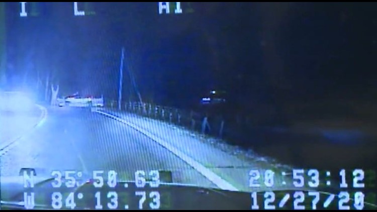 Video: Gunman fired repeatedly at pursuing officers in Loudon County, hitting patrol cars