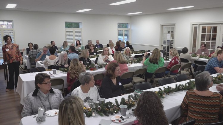 Breast Connect holds sixth annual Friendsgiving for survivors and those battling breast cancer