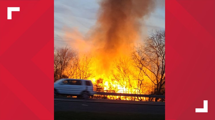 Crews respond to fire off I-40 near Dandridge Crews respond to fire off I-40 near Dandridge
