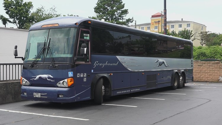 Dozens of bus riders stuck in Knoxville after Greyhound cancels trip to Nashville