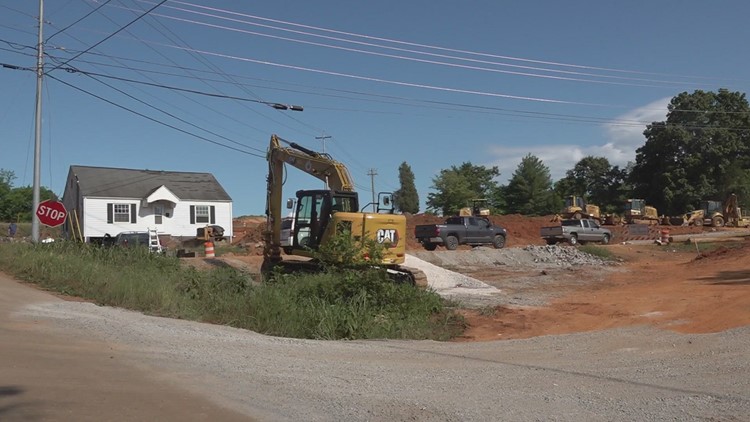 Home set to be demolished for new road given to Louisville family, required to be moved
