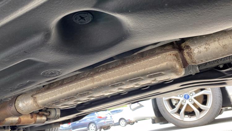 Tennessee agents find 40 stolen catalytic converters in car
