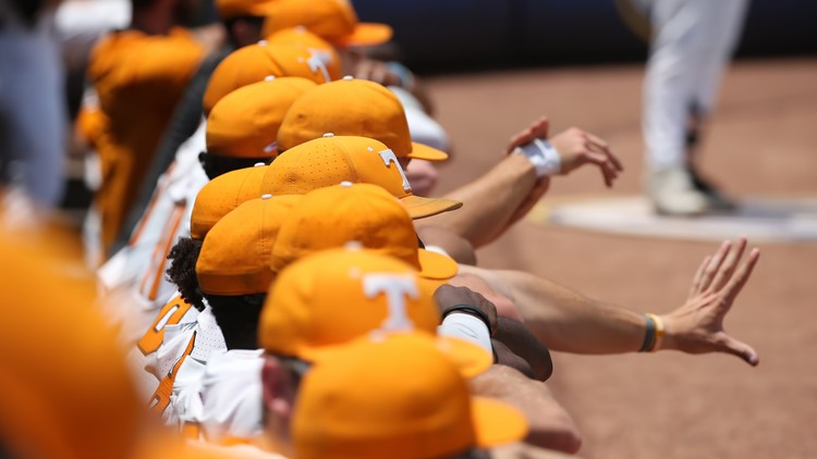 Tennessee baseball drops first game of SEC Tournament against Alabama in extra innings