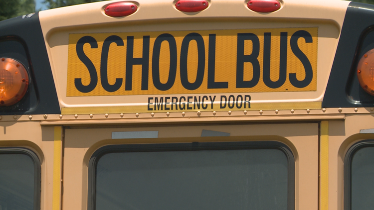 THP: 2 injured, including a juvenile, after crash involving school bus in Roane County on Monday THP: 2 injured, including a juvenile, after crash involving school bus in Roane County on Monday
