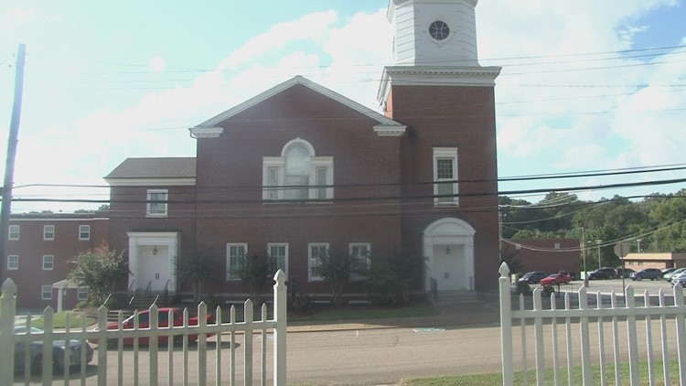 Scammer poses as Fountain City church pastor to trick people to buy and send gift cards