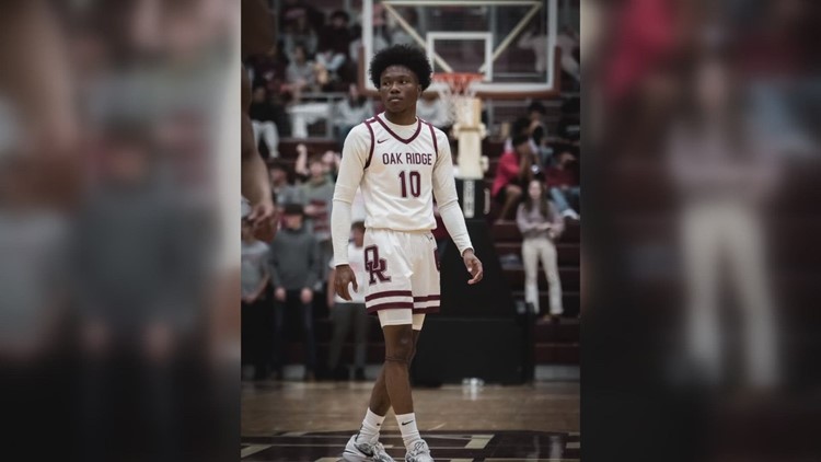 Brennen Scott finding new role with Oak Ridge Basketball despite heart condition ending his career