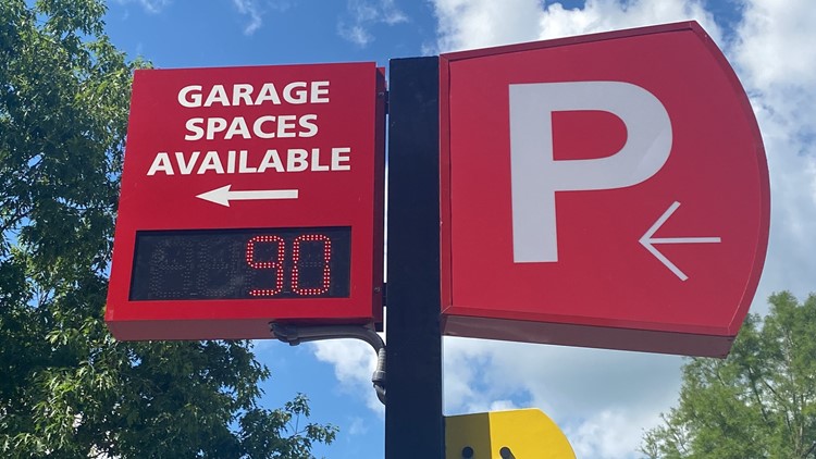 Digital parking spot signs installed for two downtown garages in Gatlinburg Digital parking spot signs installed for two downtown garages in Gatlinburg