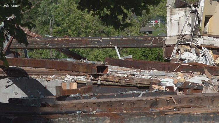 Hardly anything left of giant Knoxville mansion, Villa Collina, as demolition continues