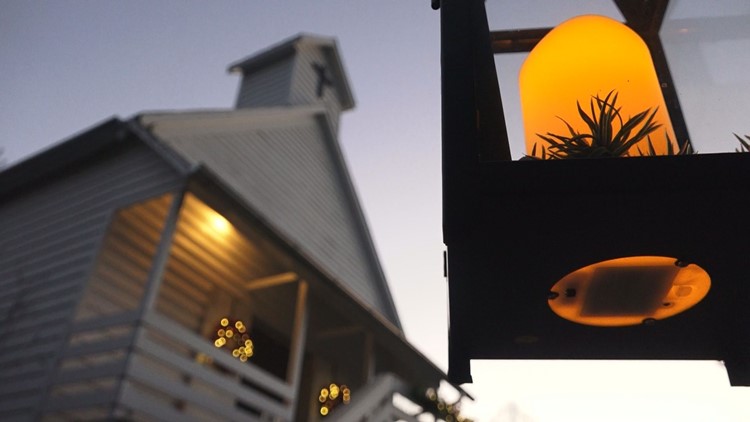 Heritage Center offering candlelight Christmas tours