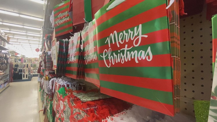 People buying more Christmas decorations than gifts this year