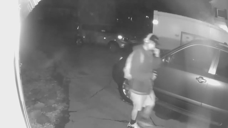Home camera catches car break-in in West Knoxville
