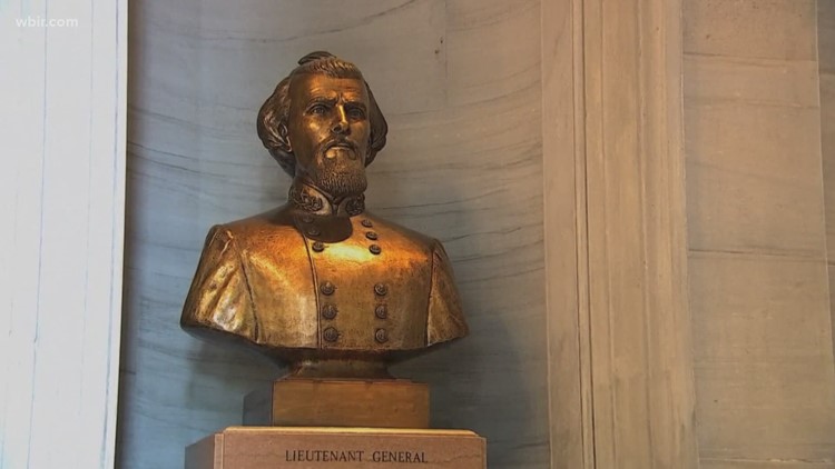 Tennessee museum to open Confederate bust to public