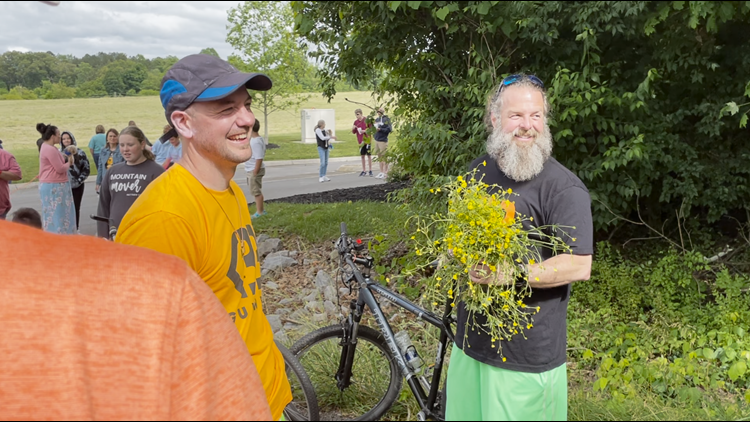 Knoxville dad completes 100-mile run to raise awareness for childhood cancer