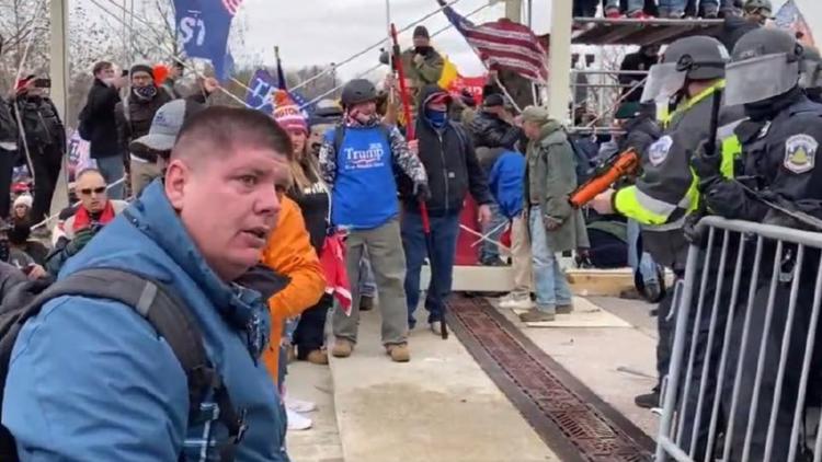 Cleveland man to remain jailed until trial for role in Capitol riots