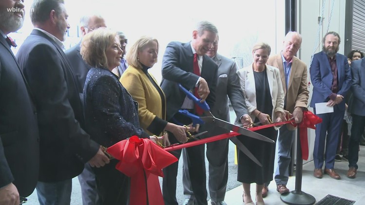 Gov. Lee celebrates trade schools at opening of the new Anderson County Higher Education Center