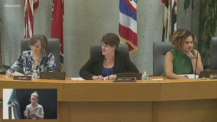 Knox County school board asks appeals court to overrule judge in mask mandate dispute