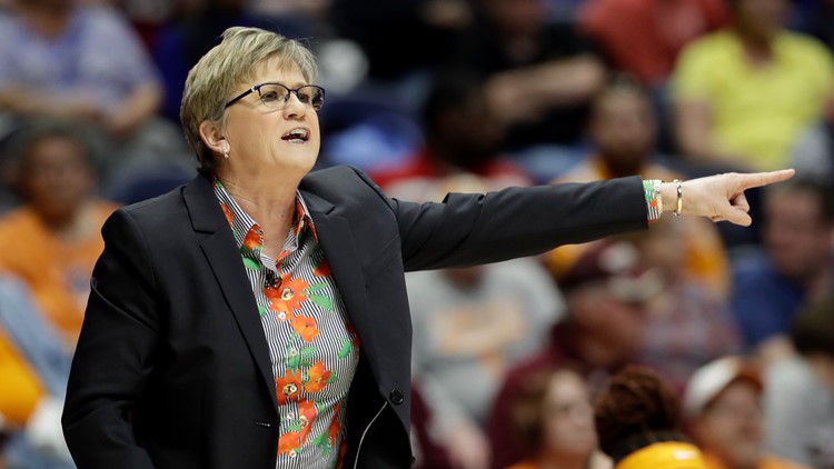 Former Lady Vols head coach Holly Warlick previews Tennessee vs. Louisville