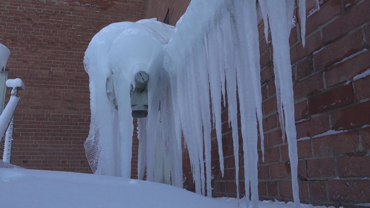 Dangerously low weekend temperatures lead to leaky pipes across East Tennessee