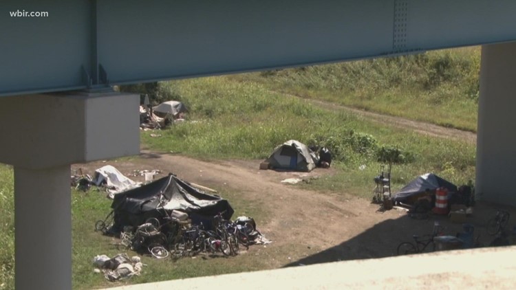 Bill to punish homeless for sleeping in public spaces advances in state Senate