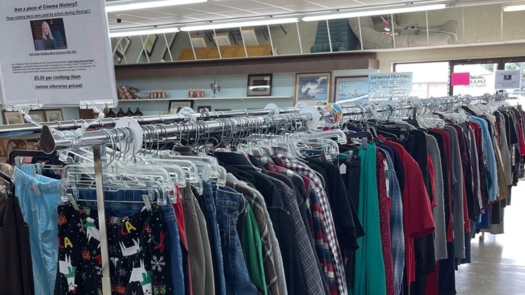 Dolly Parton movie memorabilia donated to Sevierville thrift store Dolly Parton movie memorabilia donated to Sevierville thrift store