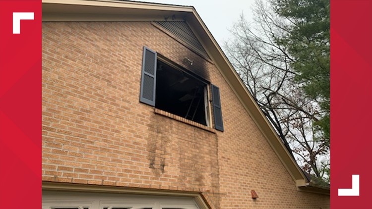 Rural Metro crews rescue 3 dogs after Farragut house fire Wednesday morning