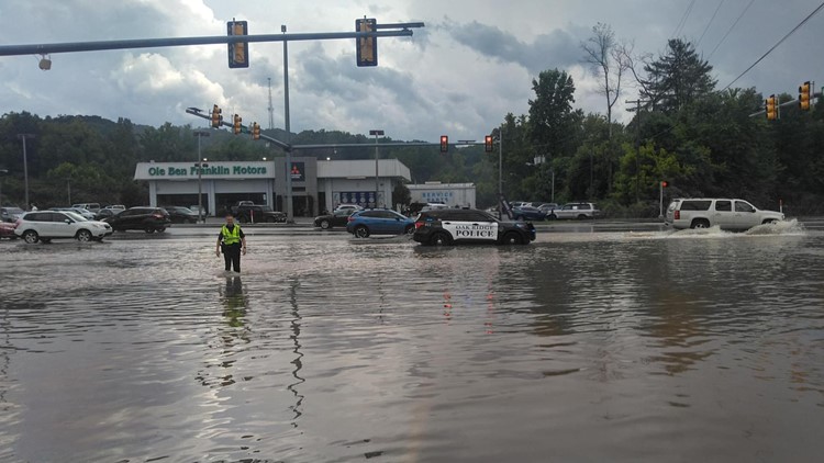 Oak Ridge asking people to avoid flooded streets as NWS issues areal flood advisory