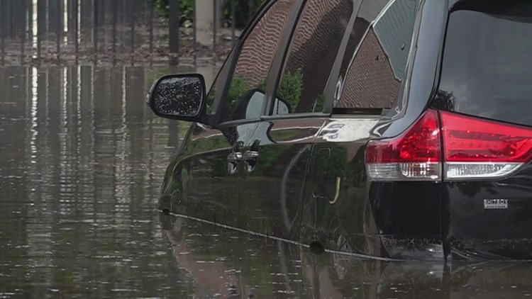 Crews still working to fix flooding at apartment complex near UT campus