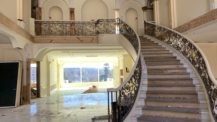 Picking over the bones: Villa Collina bargain hunters leave little behind for April wrecking ball Picking over the bones: Villa Collina bargain hunters leave little behind for April wrecking ball