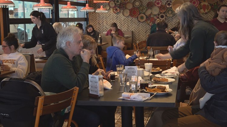 Local restaurant sees increase in business as Vols advance to Sweet 16