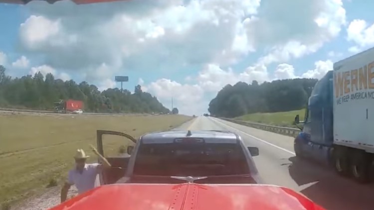 Bradley Co. authorities searching for suspect who pointed gun at semi-truck driver and witness in road rage incident