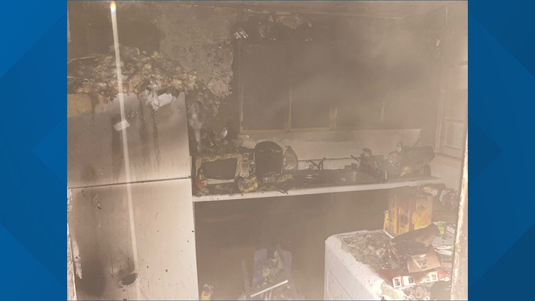 Everyone safe after kitchen fire in East Knoxville