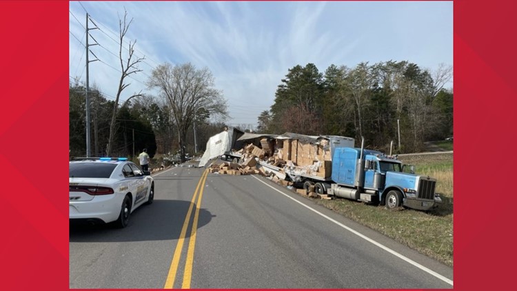 Part of Strawberry Plains Pike back open after semi-truck wreck