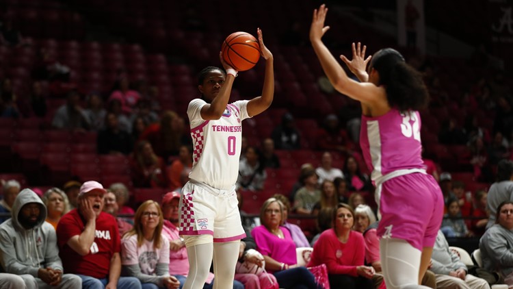 Lady Vols fall to red-hot Alabama, 72-56