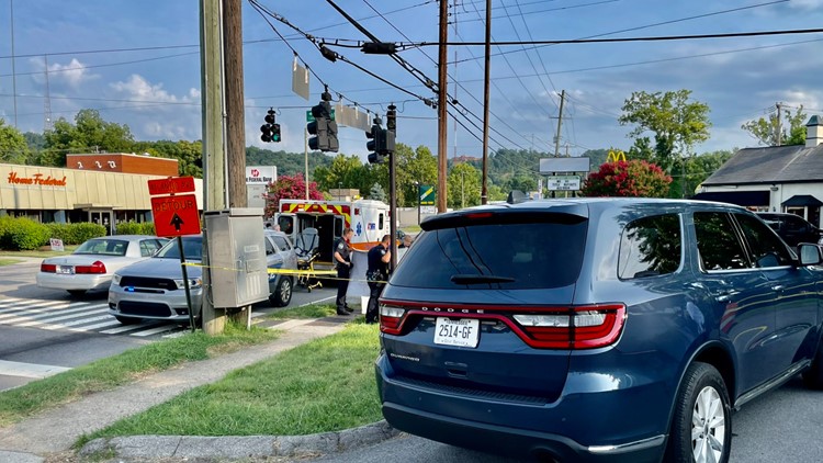KPD: Body found on North Knoxville street