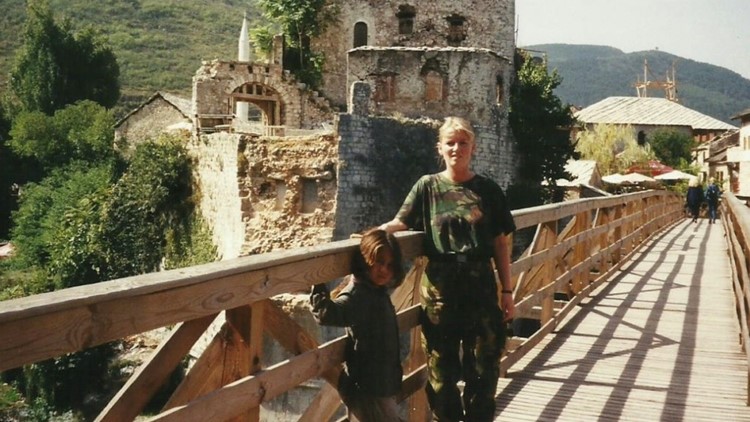 Service & Sacrifice: Veteran overseas detective Service & Sacrifice: Veteran overseas detective