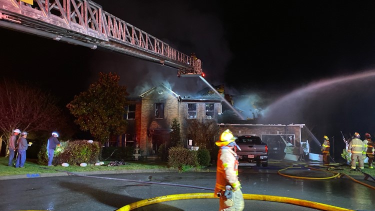 Rural Metro: House fire breaks out in West Knox County early Tuesday morning