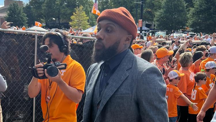 VFL Eric Berry honored at halftime during Texas A&M matchup
