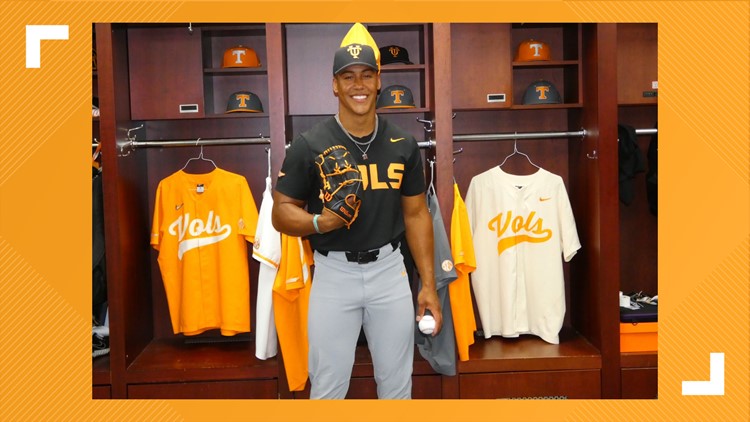 Tennessee baseball lands standout transfer Reggie Crawford