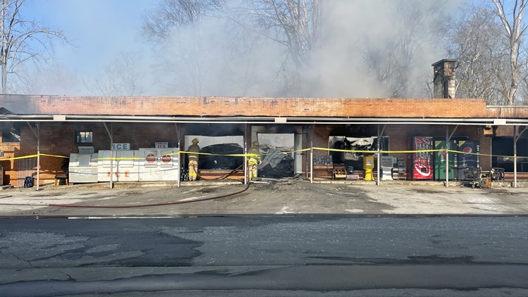 Fire destroys decades-old Townsend shop; investigation into cause ongoing