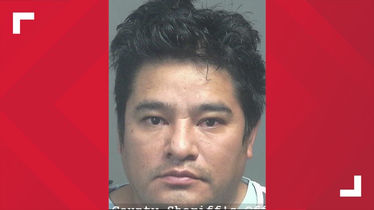 Alcoa Police Department searching for man wanted for child sex crimes