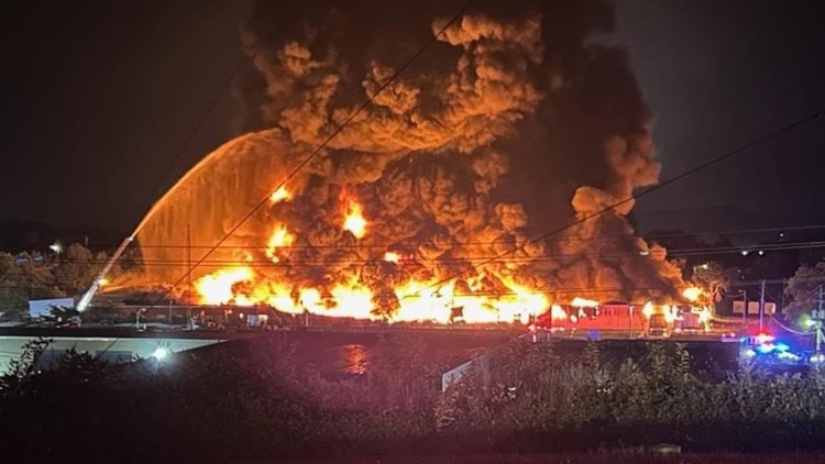 Dispatch: Crews responding to large warehouse fire in Newport