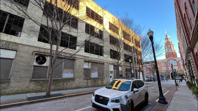 Several downtown Knoxville roads and sidewalks to close temporarily for construction